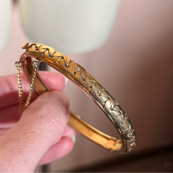 Vintage 80 90 Retro Heavy Gold plated Omega Chain Mobwife Bangle Bracelet - Picture 5 of 13